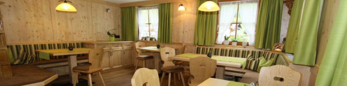 head frühstücksraum pension haus bödele zimmer pitztal